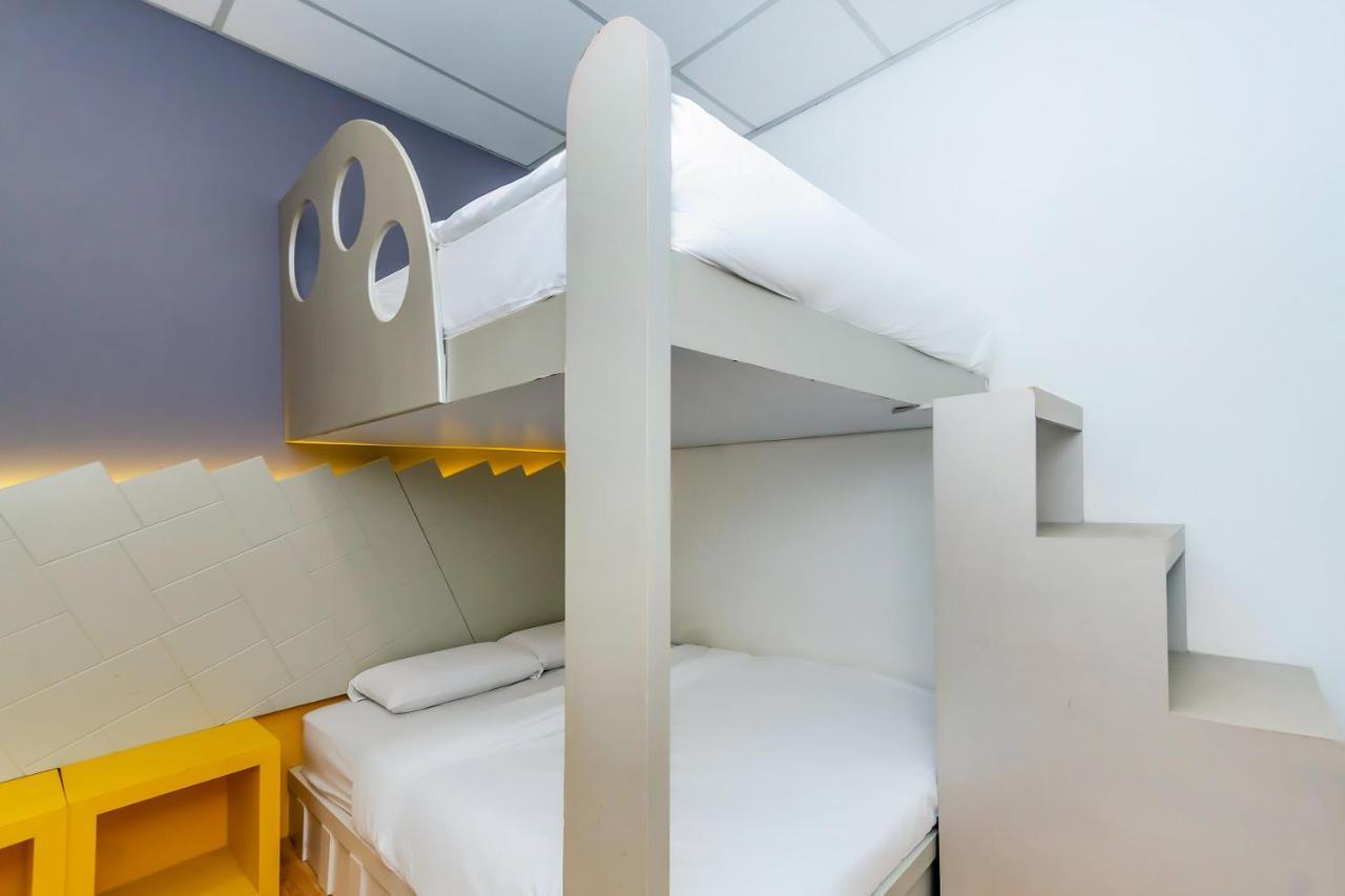Spot On 89816 Warm Blanket Hotell Johor Bahru Exteriör bild