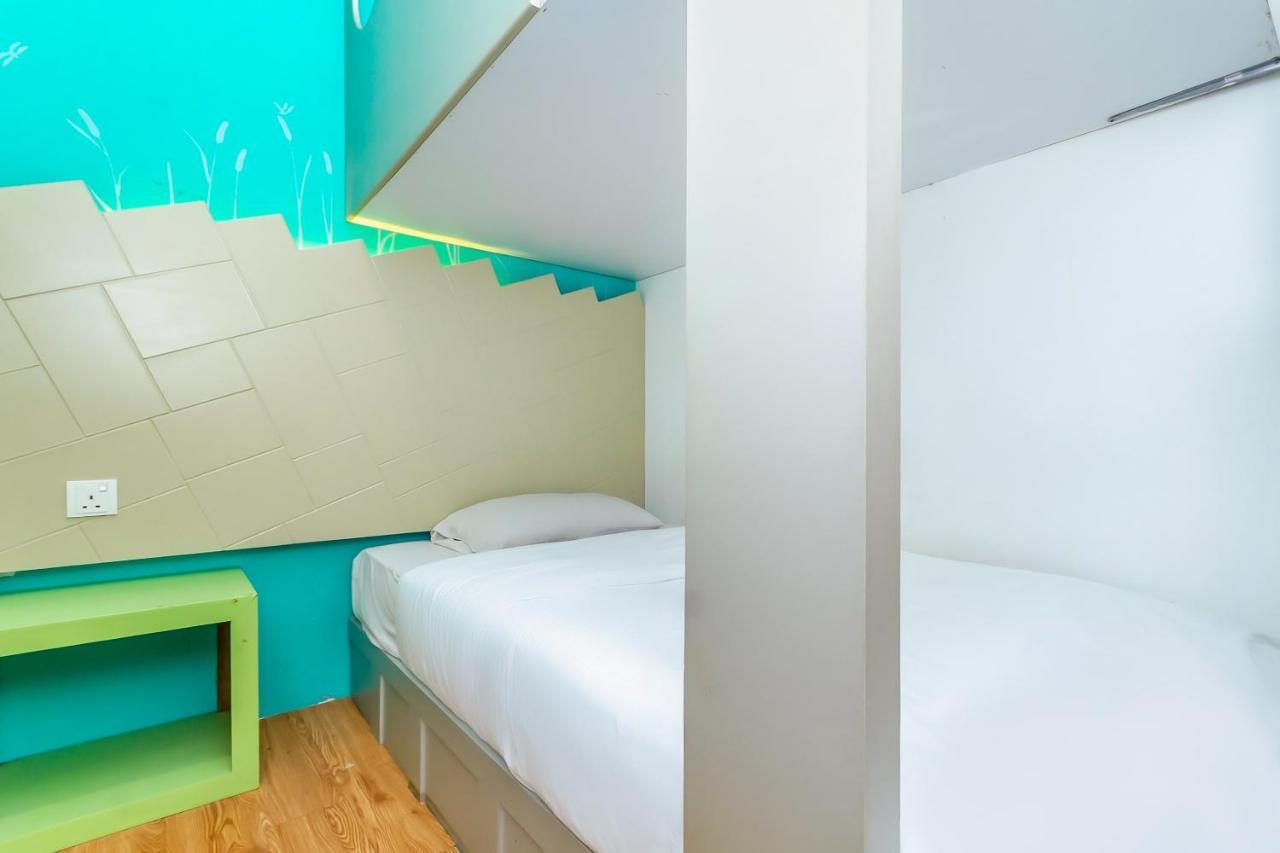 Spot On 89816 Warm Blanket Hotell Johor Bahru Exteriör bild