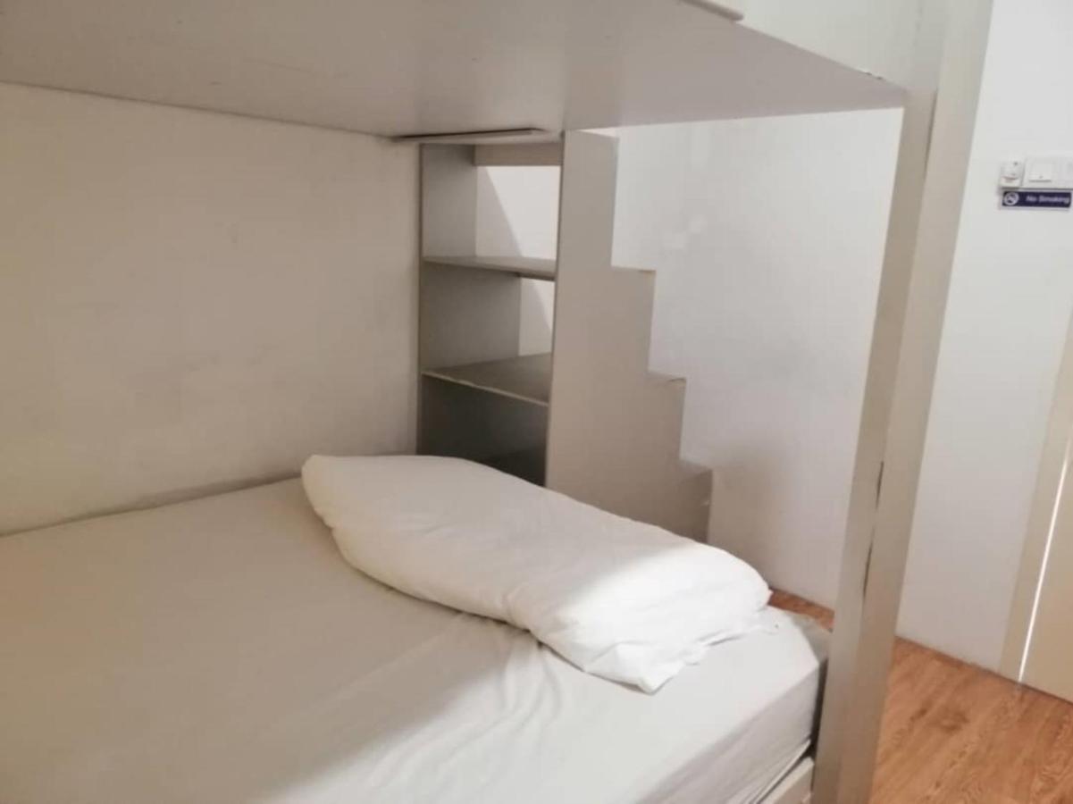 Spot On 89816 Warm Blanket Hotell Johor Bahru Exteriör bild