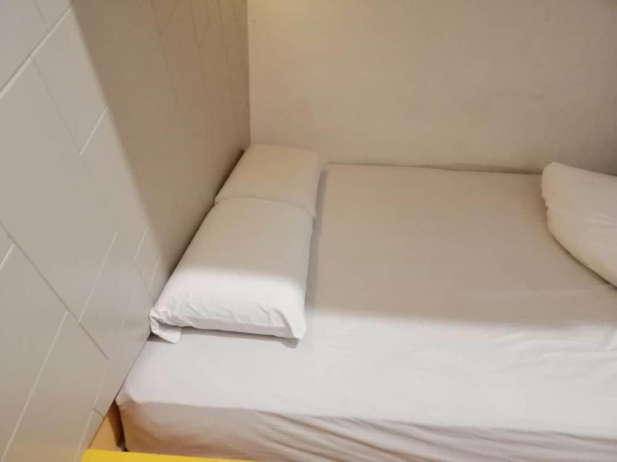 Spot On 89816 Warm Blanket Hotell Johor Bahru Exteriör bild