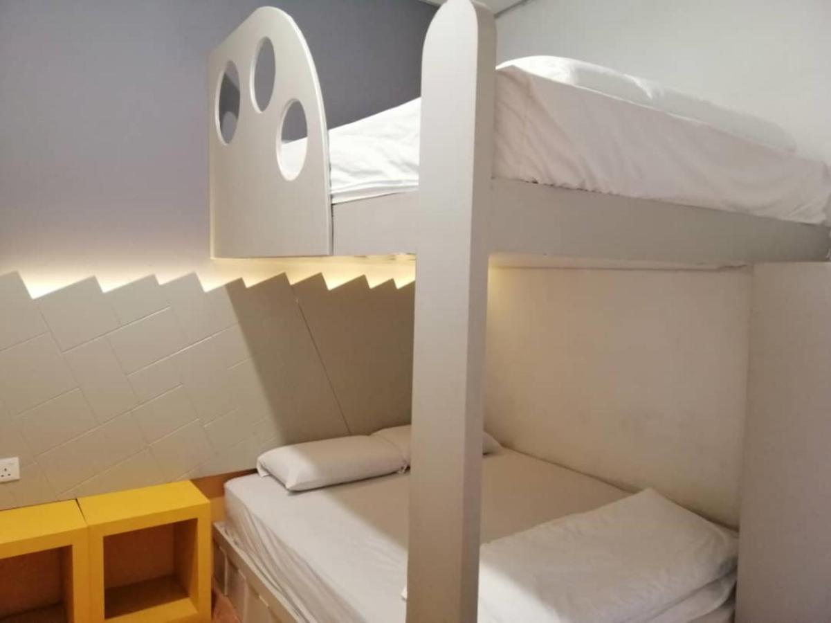 Spot On 89816 Warm Blanket Hotell Johor Bahru Exteriör bild
